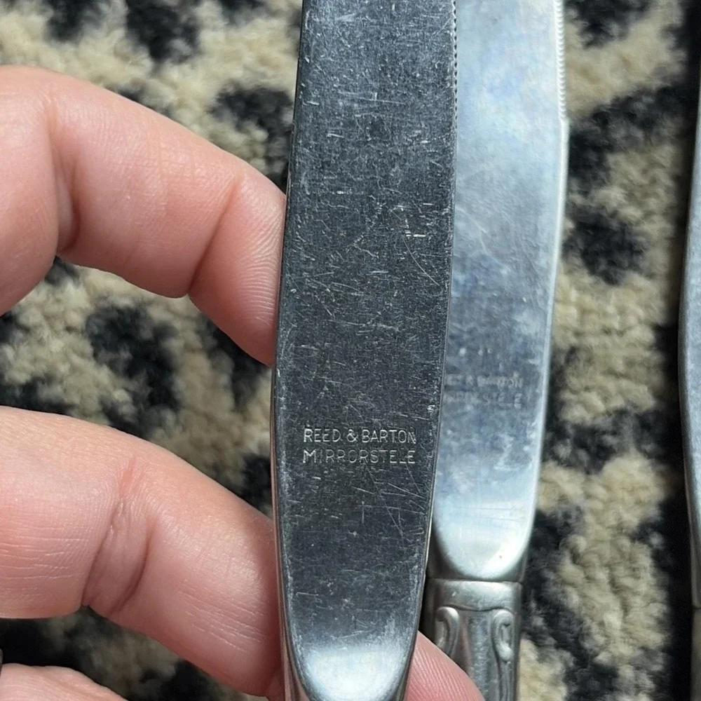 4 Dinner Knives Reed & Barton MODERN PROVINCIAL MirrorStele Stainless 8‎ 3/4